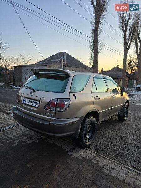 Внедорожник / Кроссовер Lexus RX 2001 в Харькове