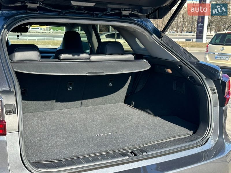 Позашляховик / Кросовер Lexus RX 2018 в Києві