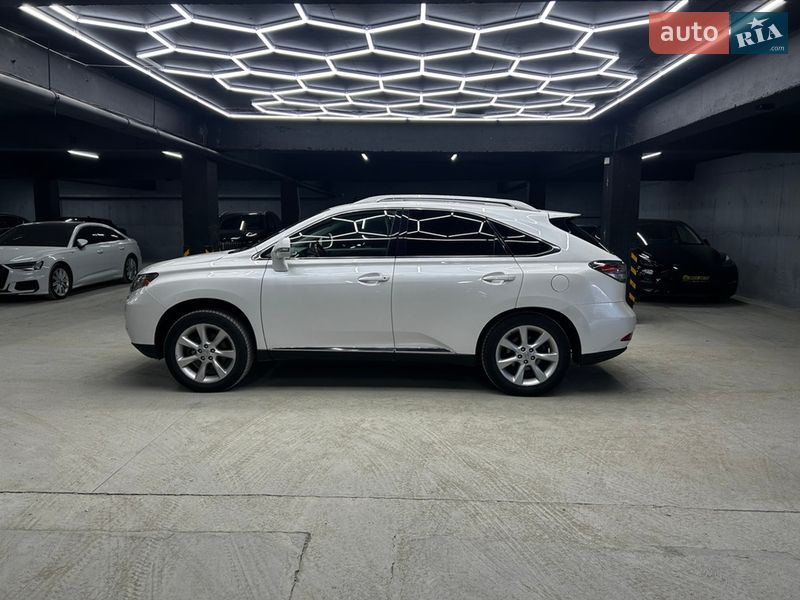 Внедорожник / Кроссовер Lexus RX 2011 в Черновцах