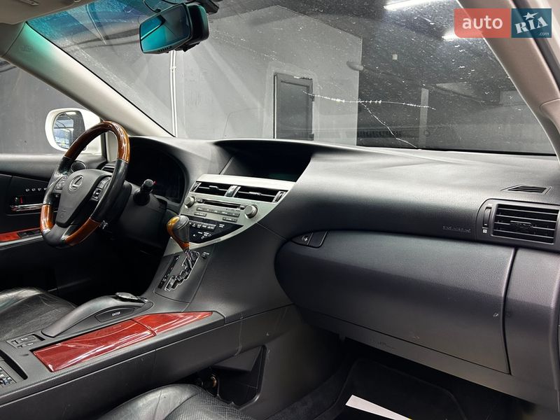 Внедорожник / Кроссовер Lexus RX 2011 в Черновцах