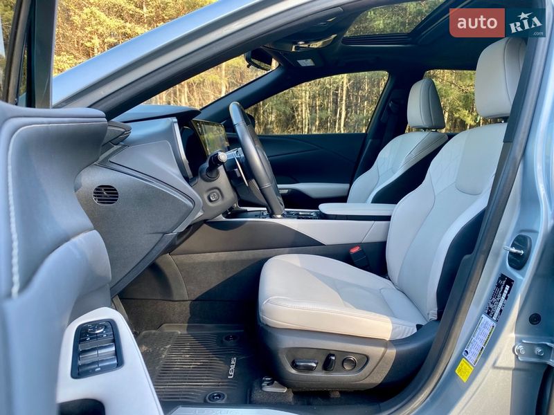 Внедорожник / Кроссовер Lexus RX 2023 в Харькове