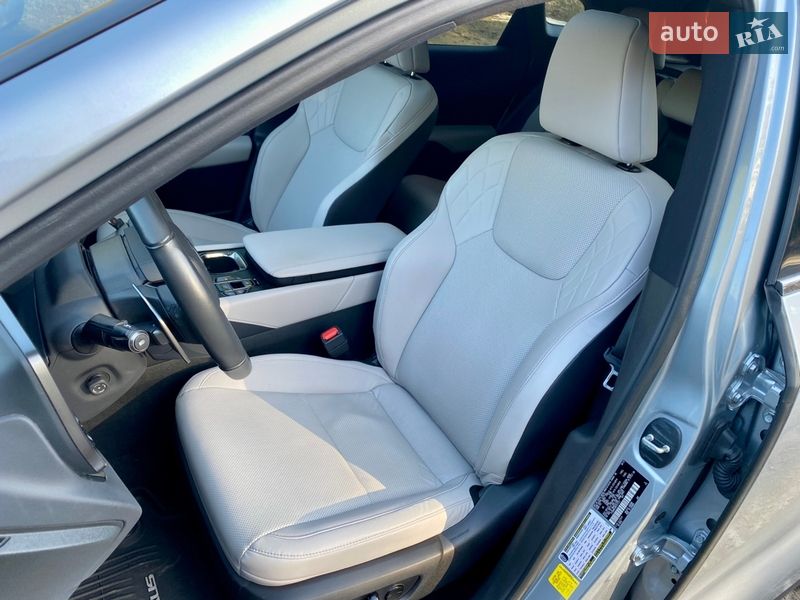 Внедорожник / Кроссовер Lexus RX 2023 в Харькове