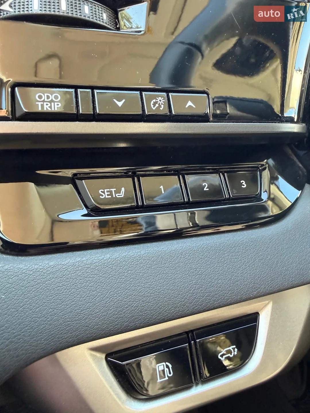 2023 Lexus RX - мініатюра 28