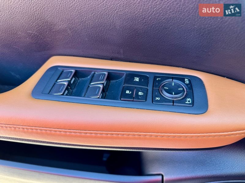 Внедорожник / Кроссовер Lexus RX 2020 в Киеве