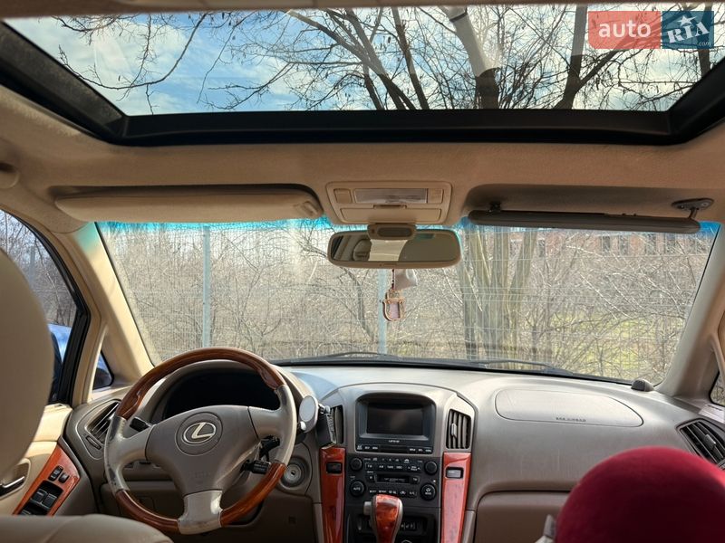 Внедорожник / Кроссовер Lexus RX 2003 в Одессе