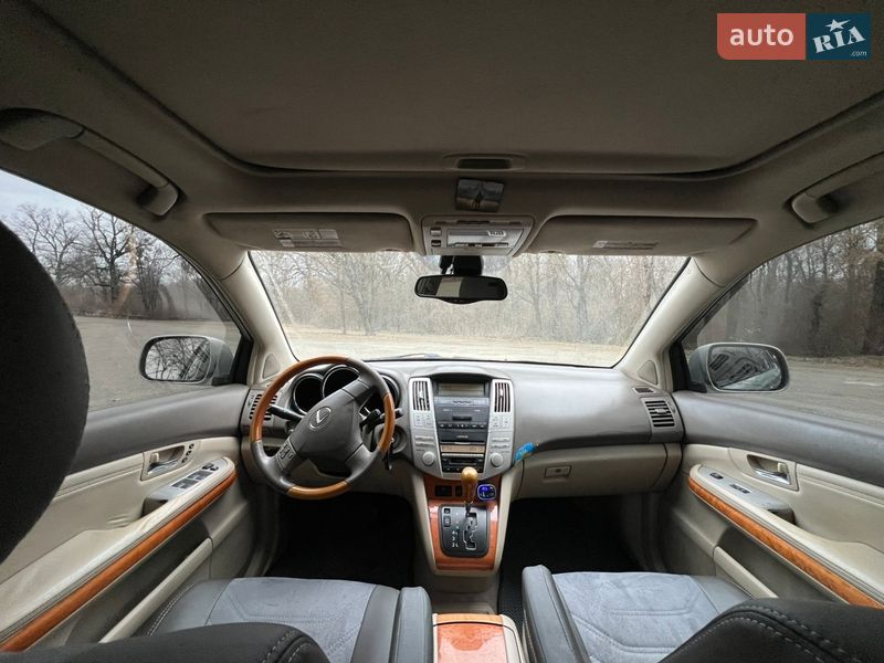 Внедорожник / Кроссовер Lexus RX 2004 в Городище