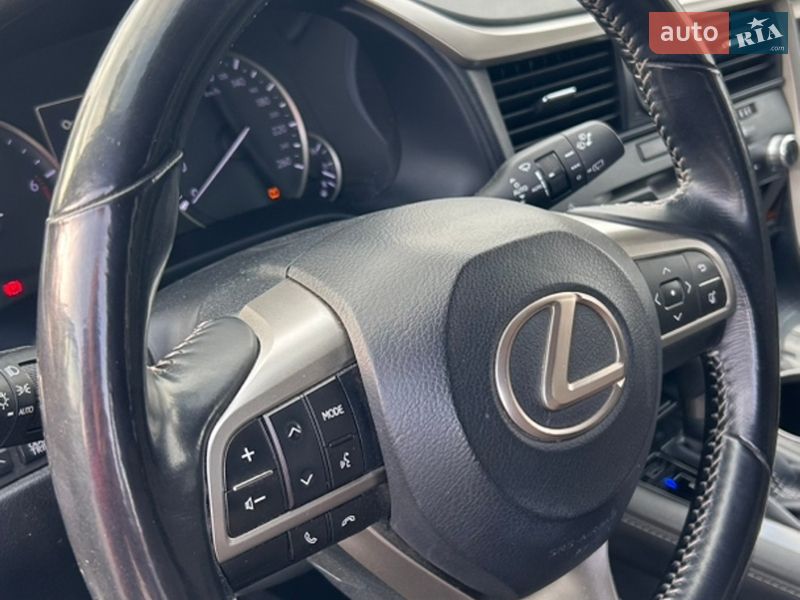 Позашляховик / Кросовер Lexus RX 2017 в Дніпрі