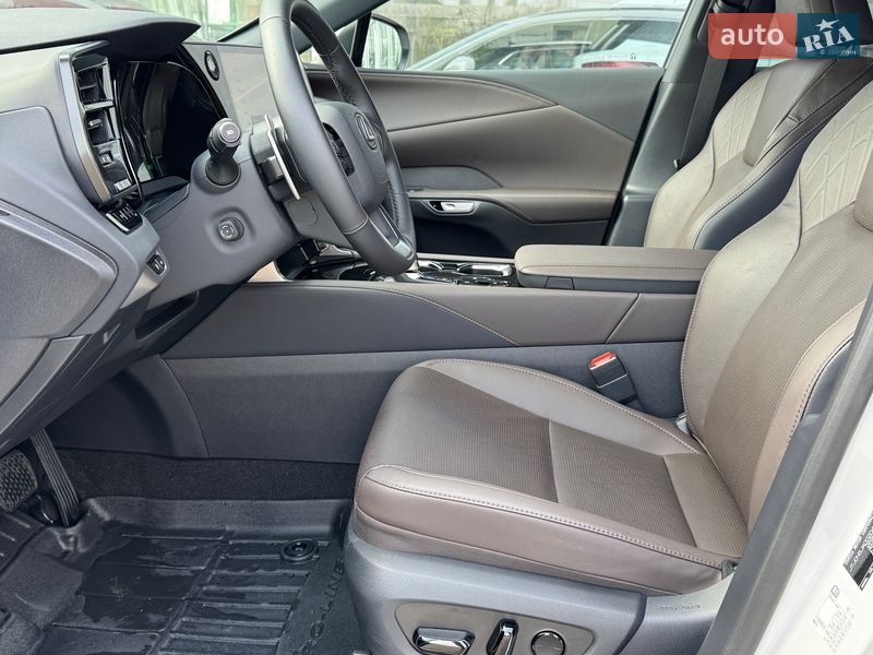 Позашляховик / Кросовер Lexus RX 2024 в Києві фото 20 Позашляховик / Кросовер Lexus RX 2024 в Києві