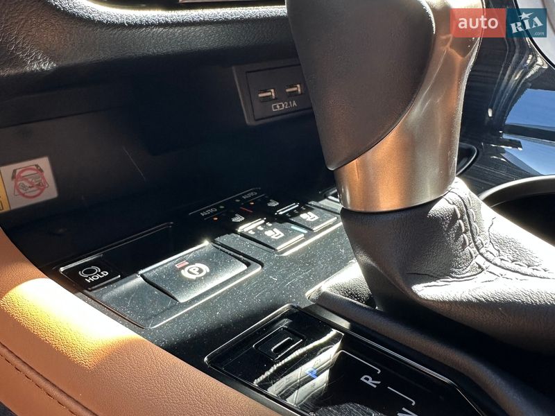 Внедорожник / Кроссовер Lexus RX 2022 в Киеве