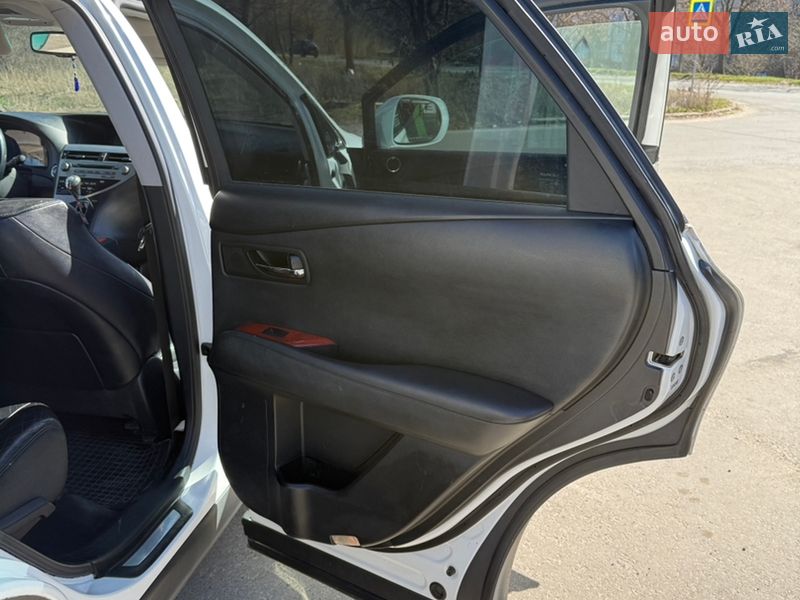 Позашляховик / Кросовер Lexus RX 2010 в Чернігові