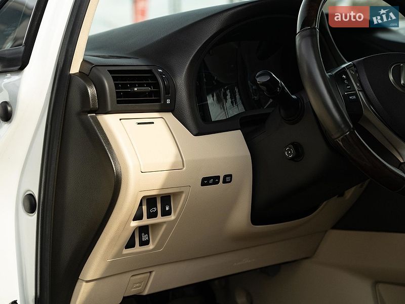 Внедорожник / Кроссовер Lexus RX 2015 в Черновцах