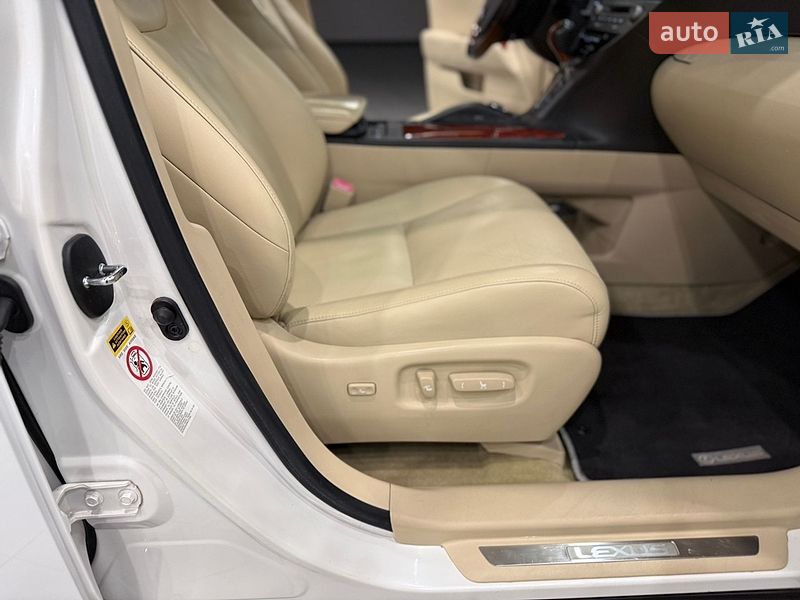 Внедорожник / Кроссовер Lexus RX 2011 в Одессе