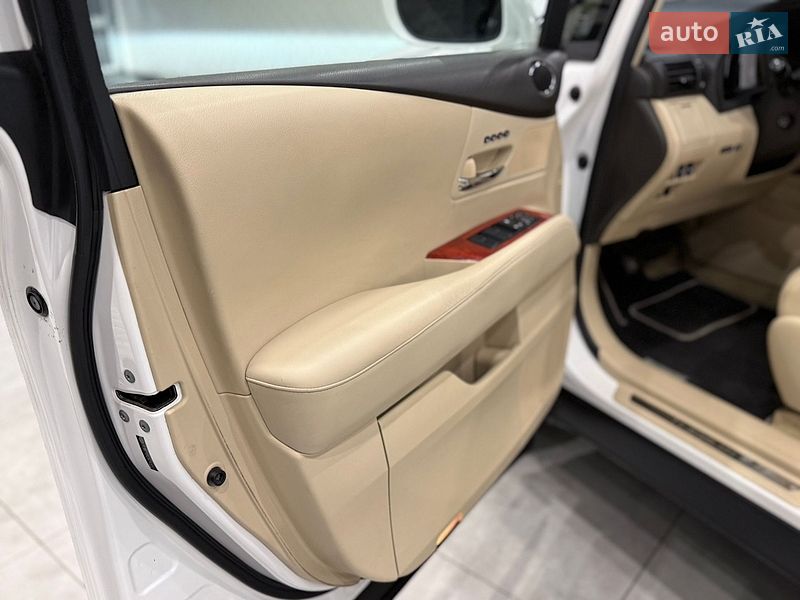 Внедорожник / Кроссовер Lexus RX 2011 в Одессе