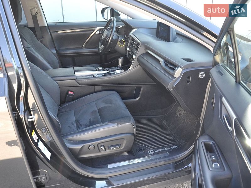 Внедорожник / Кроссовер Lexus RX 2018 в Львове