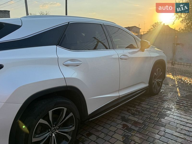 Внедорожник / Кроссовер Lexus RX 2018 в Змиеве