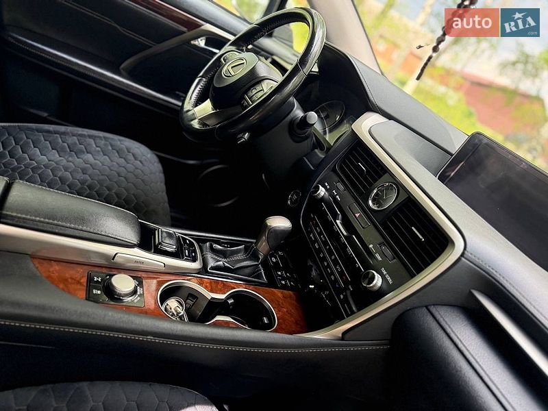 Внедорожник / Кроссовер Lexus RX 2016 в Ахтырке