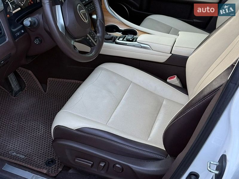 Внедорожник / Кроссовер Lexus RX 2016 в Черновцах