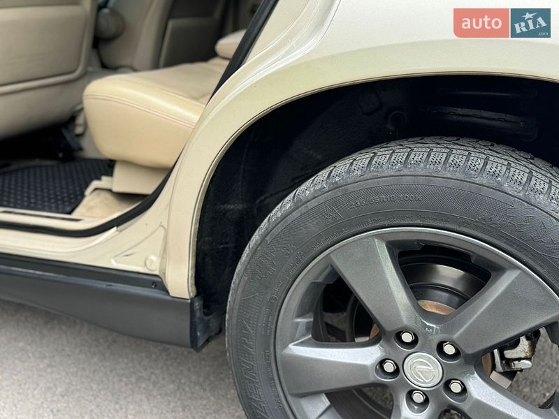 Внедорожник / Кроссовер Lexus RX 2005 в Гоще