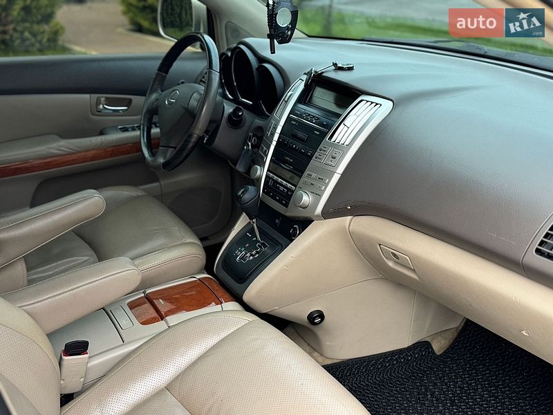 Внедорожник / Кроссовер Lexus RX 2005 в Гоще