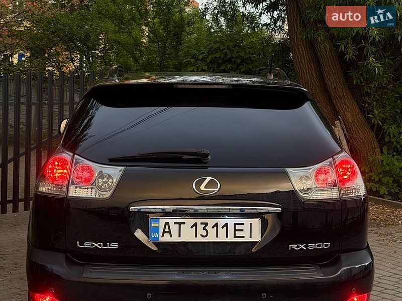 Внедорожник / Кроссовер Lexus RX 2004 в Верховине