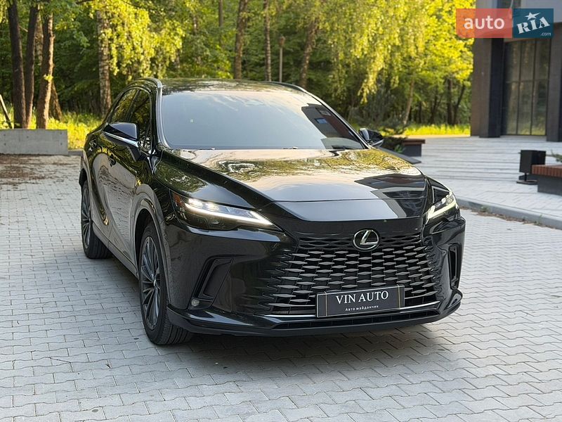 Lexus RX 2025