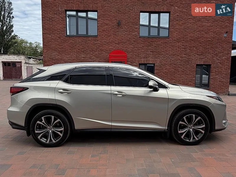 Lexus RX 2020