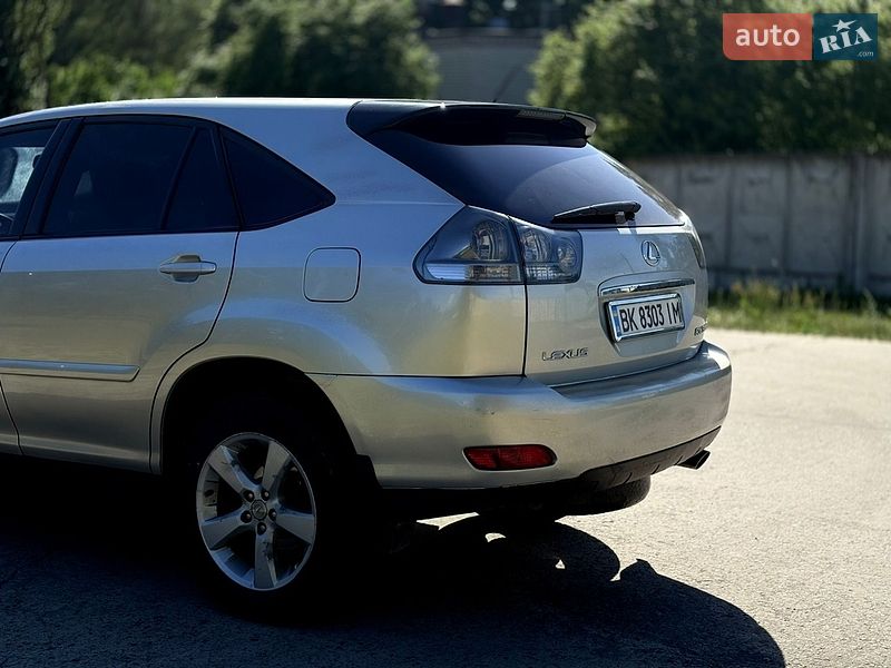 Позашляховик / Кросовер Lexus RX 2005 в Вараші