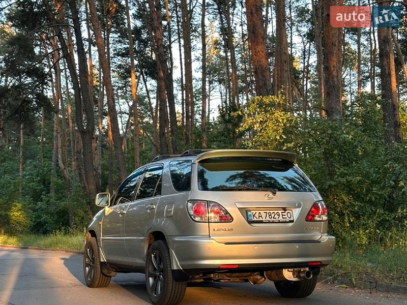 Внедорожник / Кроссовер Lexus RX 2003 в Киеве