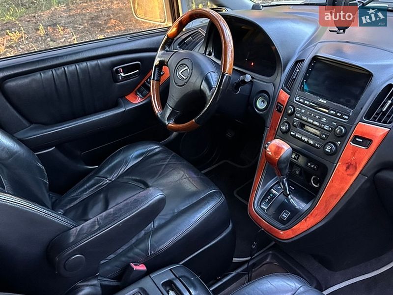 Внедорожник / Кроссовер Lexus RX 2003 в Киеве