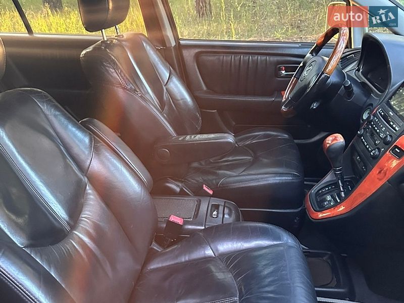 Внедорожник / Кроссовер Lexus RX 2003 в Киеве