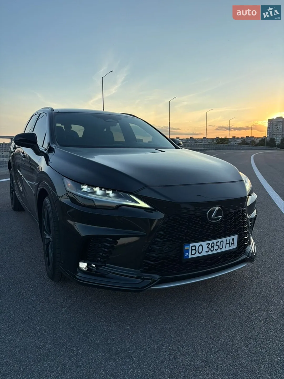 2022 Lexus RX - мініатюра 2