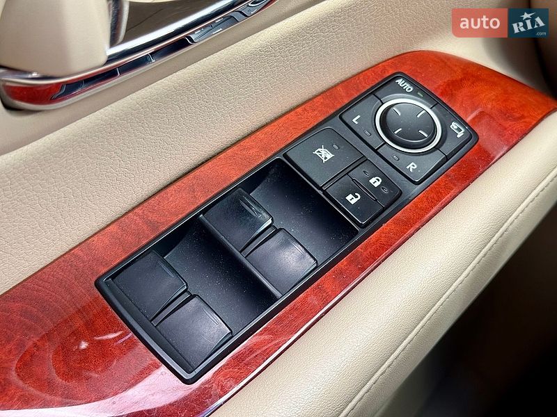 Внедорожник / Кроссовер Lexus RX 2010 в Харькове