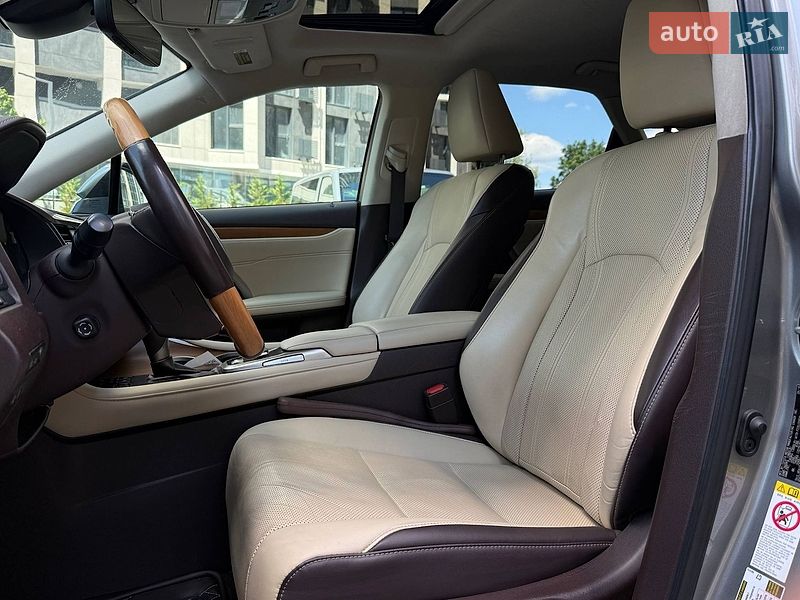 Позашляховик / Кросовер Lexus RX 2018 в Києві