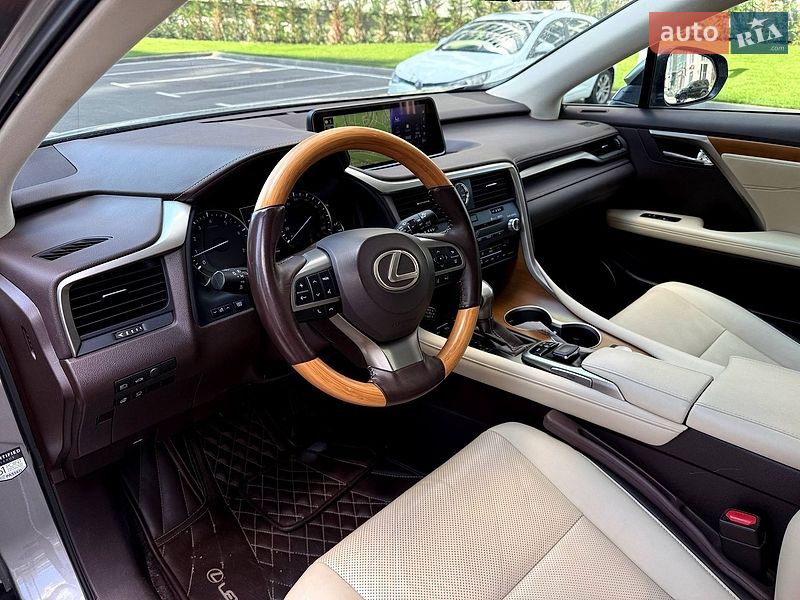 Позашляховик / Кросовер Lexus RX 2018 в Києві