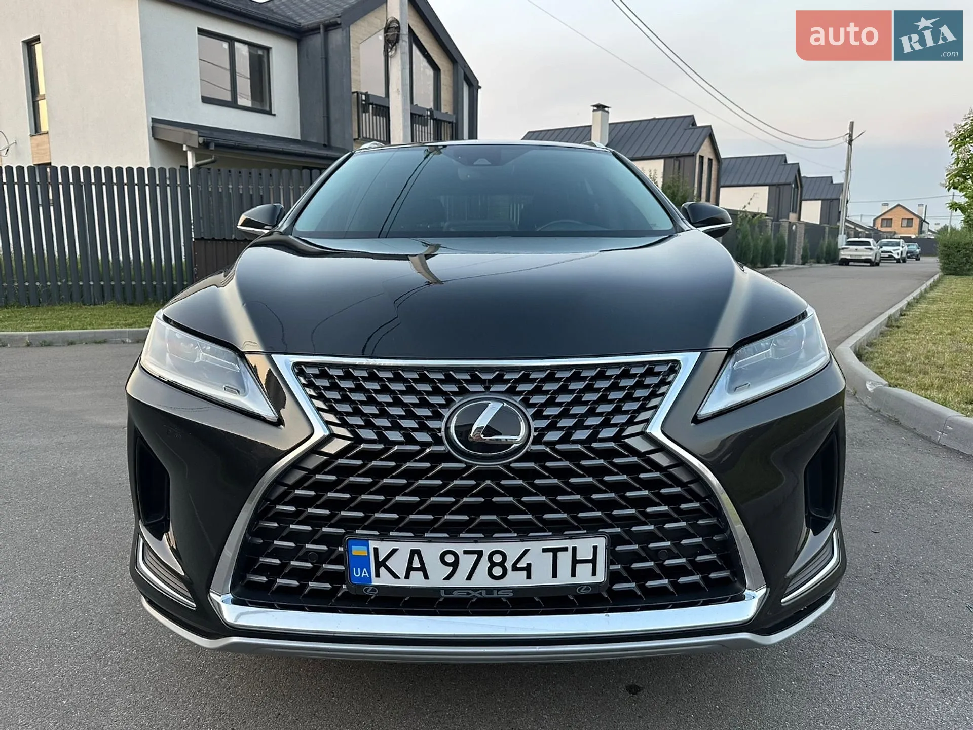 Lexus RX 2020 VIN 2T2HZMDA4LC250589 фото оголошення 9 з 32
