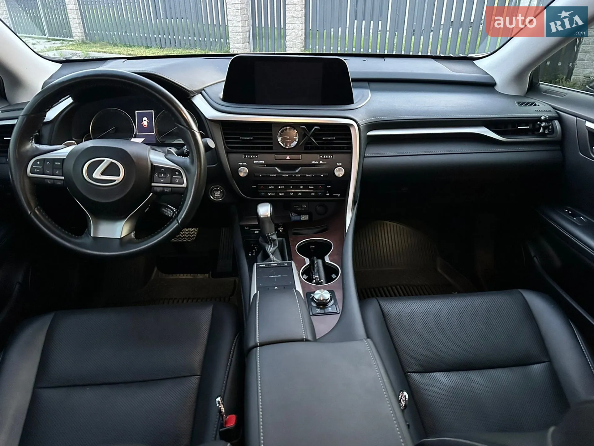 Lexus RX 2020 VIN 2T2HZMDA4LC250589 фото оголошення 23 з 32
