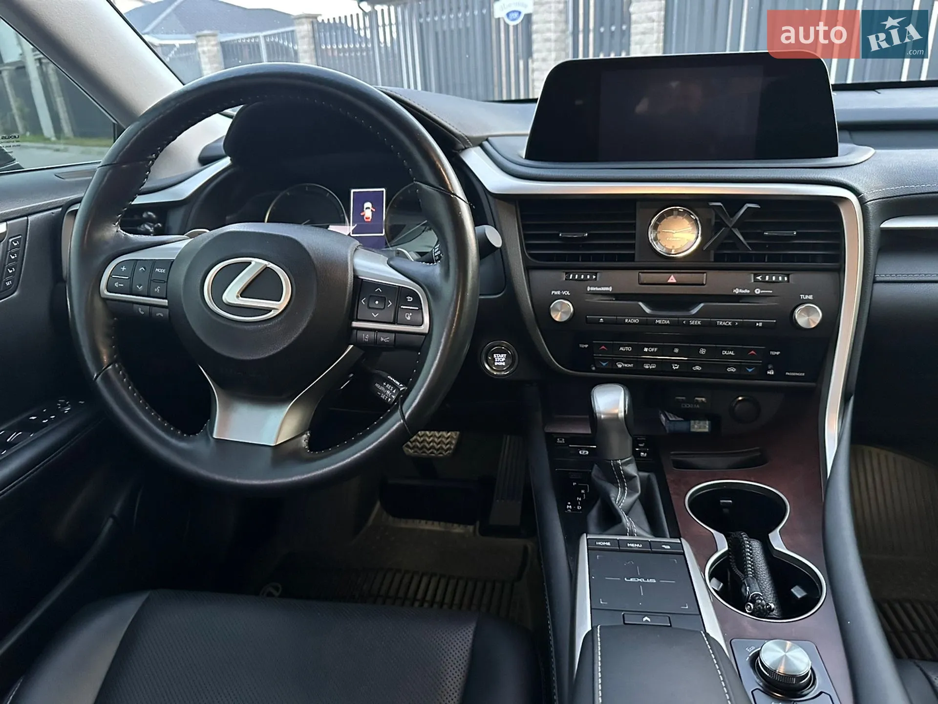 Lexus RX 2020 VIN 2T2HZMDA4LC250589 фото оголошення 24 з 32