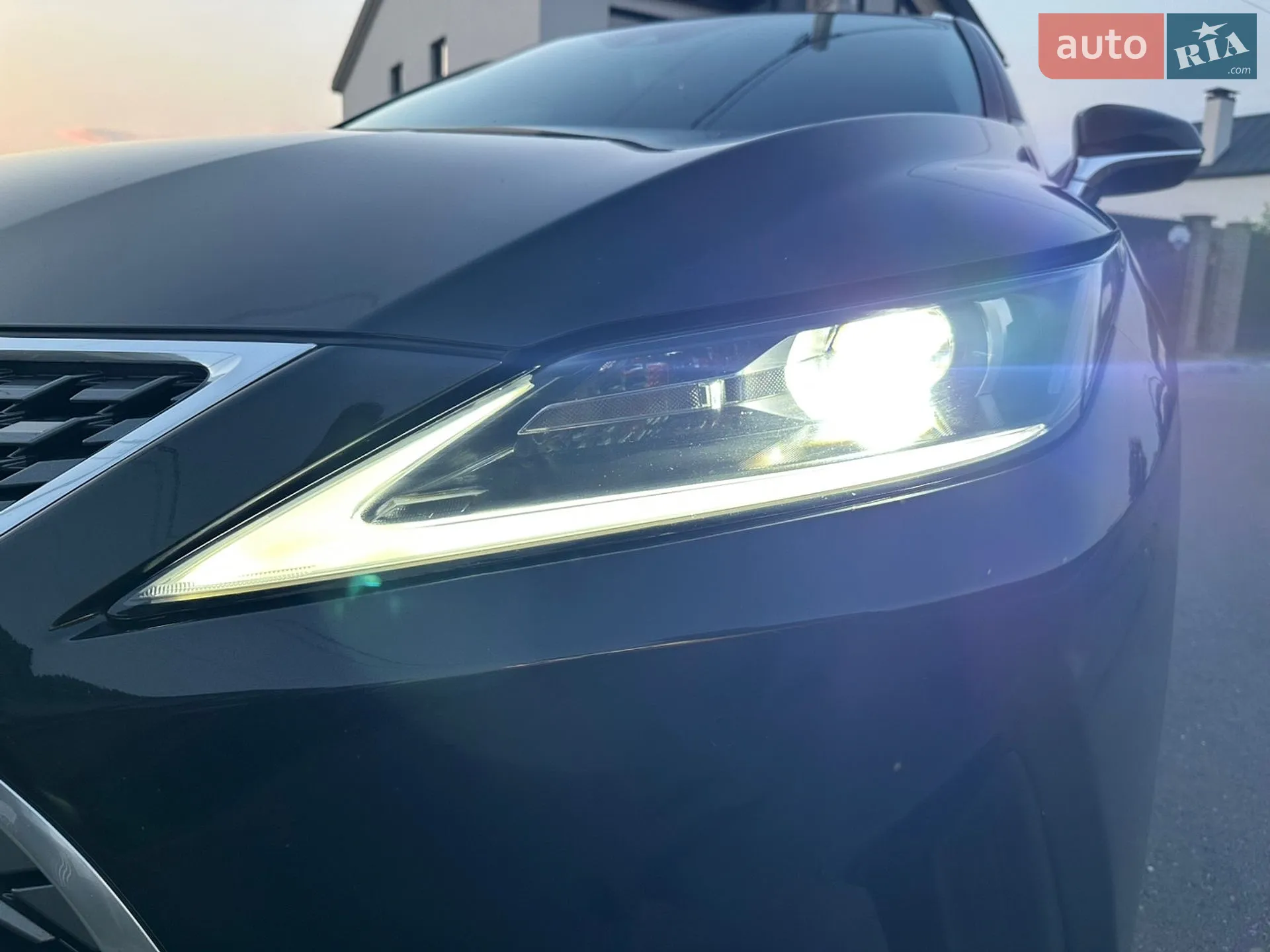 Lexus RX 2020 VIN 2T2HZMDA4LC250589 фото оголошення 30 з 32