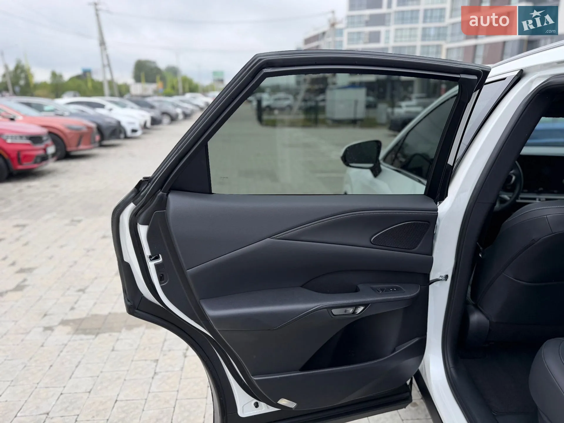 2024 Lexus RX - мініатюра 25