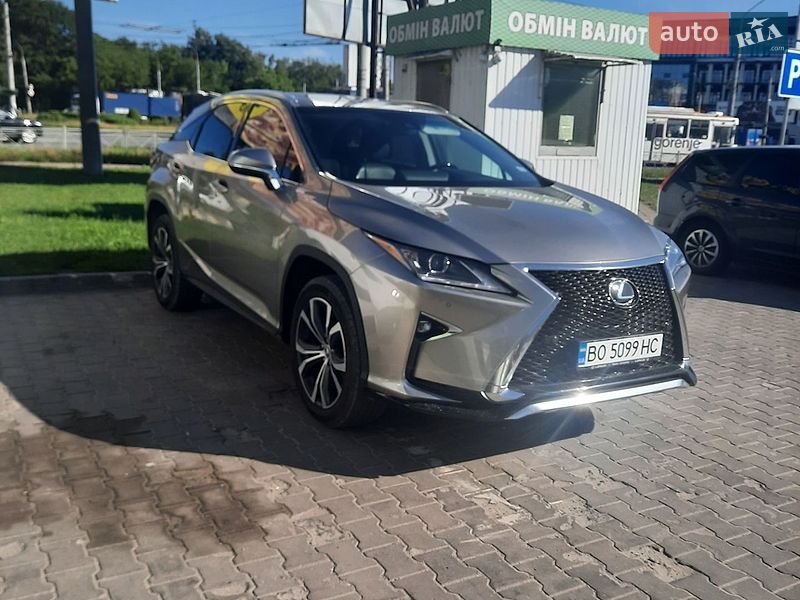 Lexus RX, photos from the listing