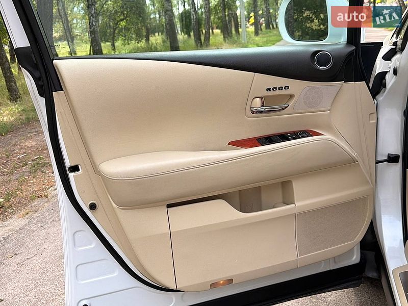 Внедорожник / Кроссовер Lexus RX 2011 в Ахтырке