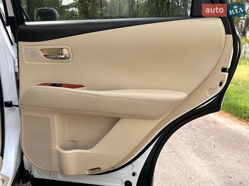Внедорожник / Кроссовер Lexus RX 2011 в Ахтырке
