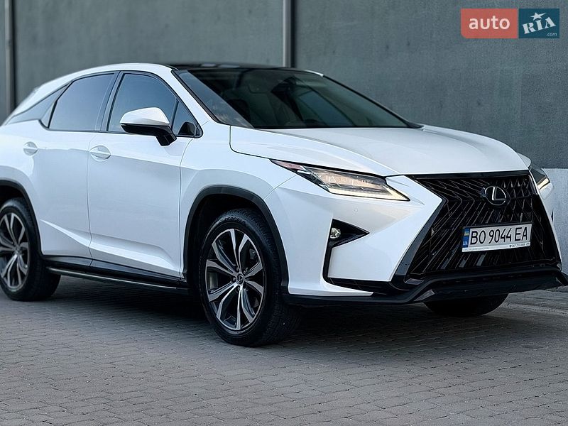 Lexus RX, фото из объявления