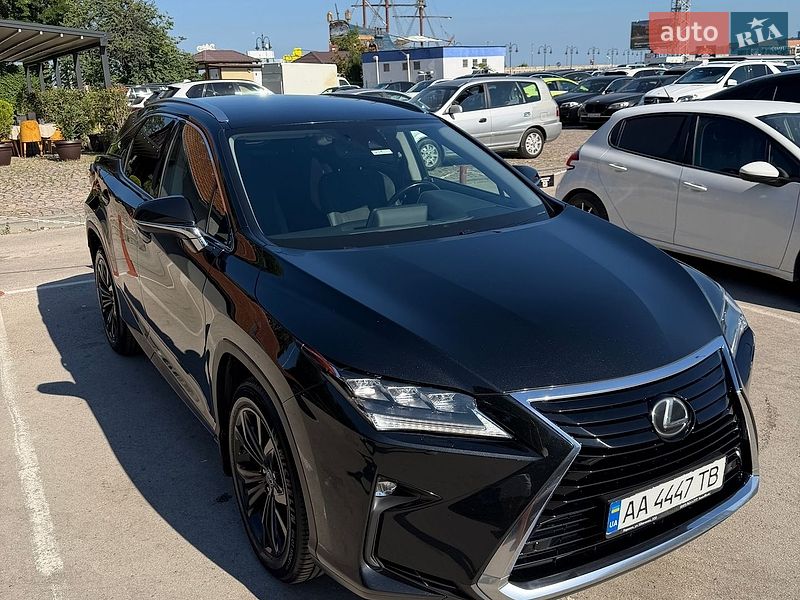 Позашляховик / Кросовер Lexus RX 2018 в Києві