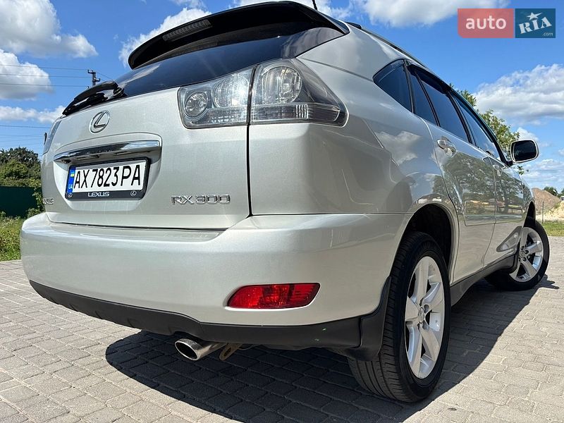 Внедорожник / Кроссовер Lexus RX 2003 в Гадяче