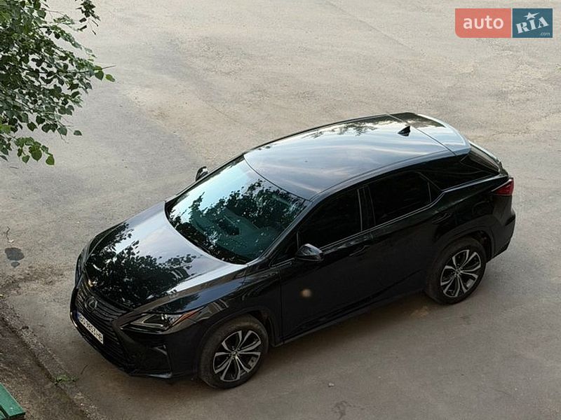 Lexus RX, photos from the listing
