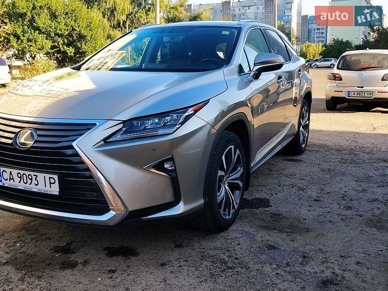 Lexus RX, фото из объявления