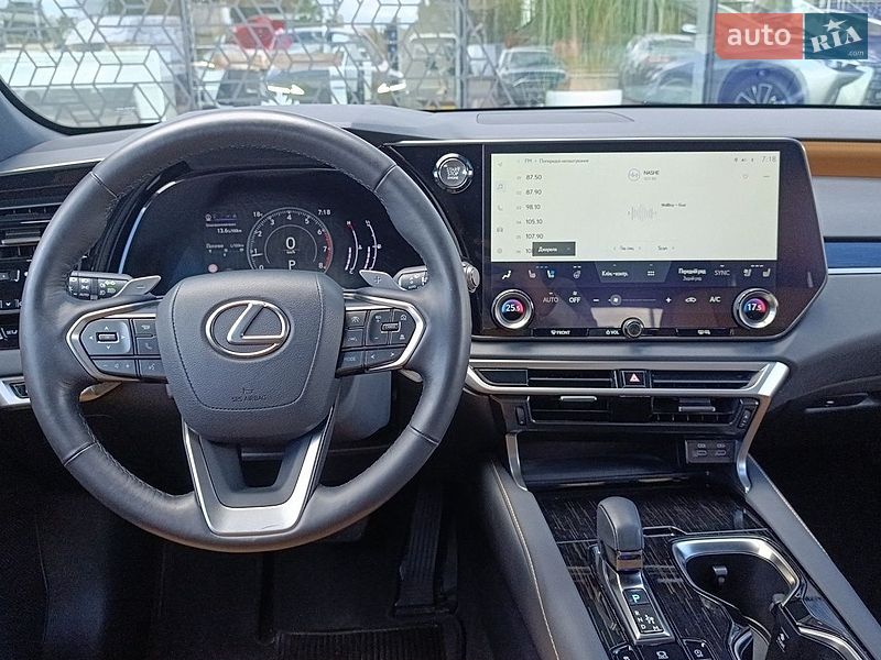 Позашляховик / Кросовер Lexus RX 2023 в Києві фото 9 Позашляховик / Кросовер Lexus RX 2023 в Києві