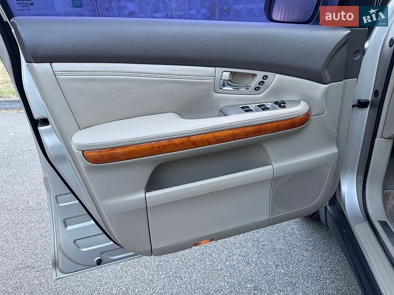 Позашляховик / Кросовер Lexus RX 2008 в Києві