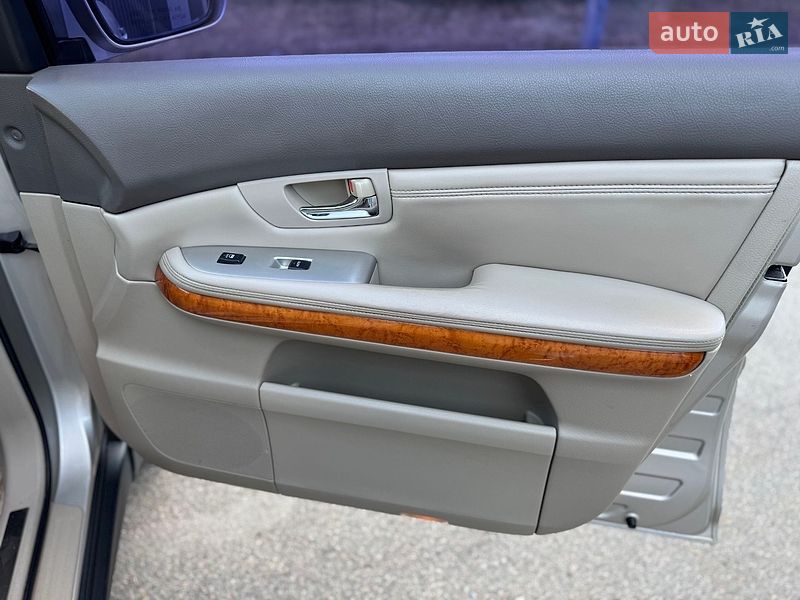 Позашляховик / Кросовер Lexus RX 2008 в Києві